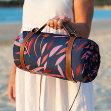 Load image into Gallery viewer, Pik Nik Australia Picnic Rugs
