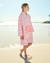 Load image into Gallery viewer, Hooded Beach Towel