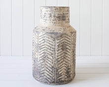 Load image into Gallery viewer, Fibreglass Planter