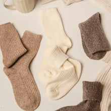 Load image into Gallery viewer, Bed &amp; Butter Socks