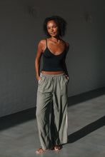 Load image into Gallery viewer, Side Stripe Linen Pant