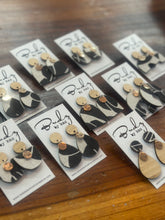 Load image into Gallery viewer, BudzbyKaz Linen earrings