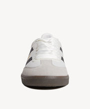 Load image into Gallery viewer, Goodsole Sneakers