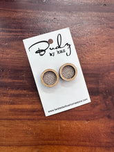 Load image into Gallery viewer, BudzbyKaz Linen earrings
