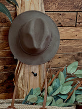 Load image into Gallery viewer, Johnny wool safari hat