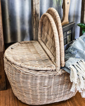 Load image into Gallery viewer, Rattan Picnic Basket