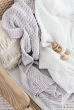 Load image into Gallery viewer, Snugglehunny Baby blanket